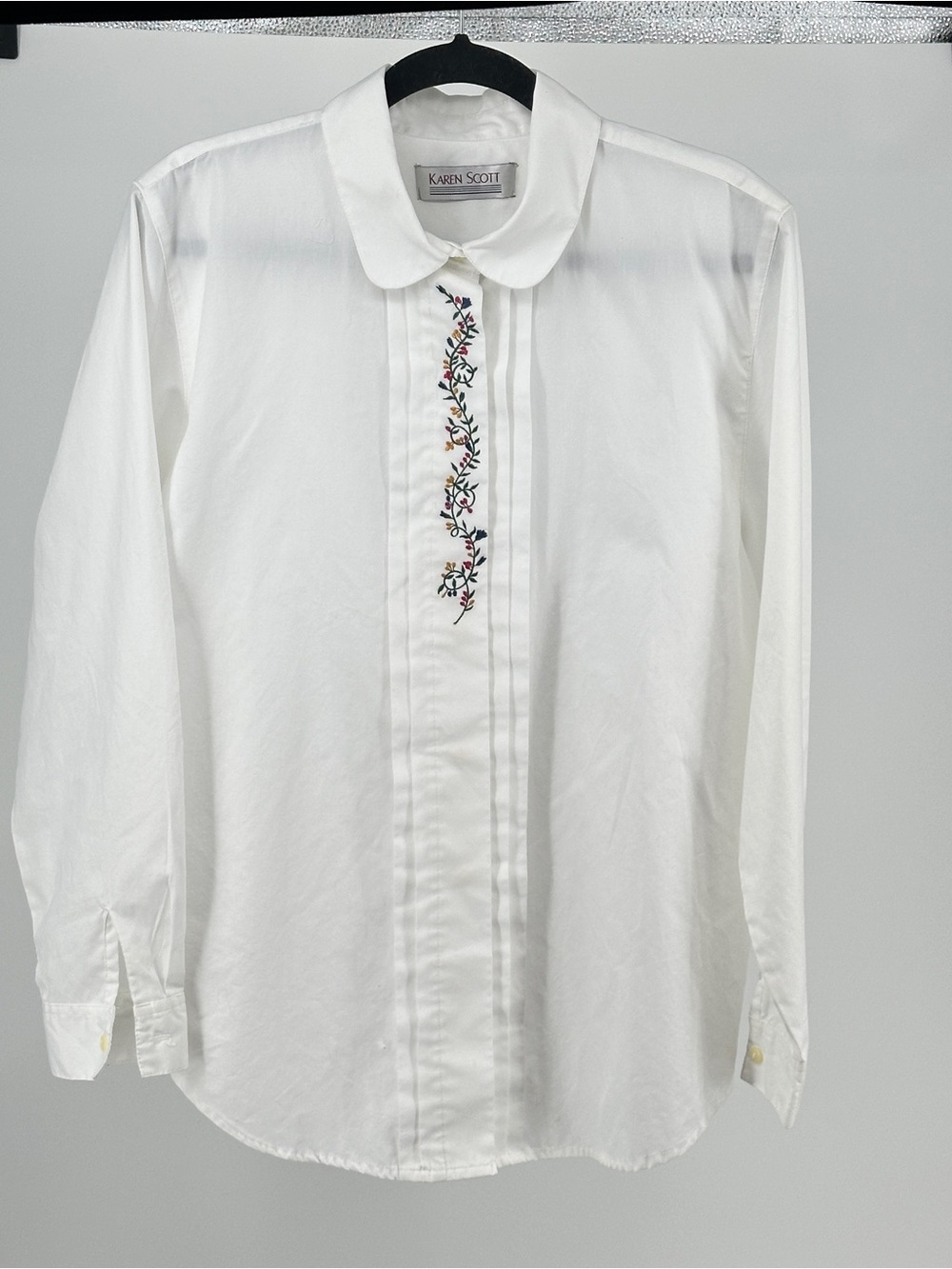 Karen Scott Large White Long-Sleeve Shirt Floral Embroidery Cottagecore